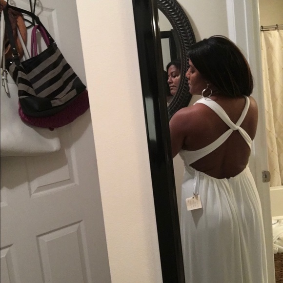 💑💍 WEDDING GOWN 💍🎩  for a beach ocasión, prom - Picture 2 of 2